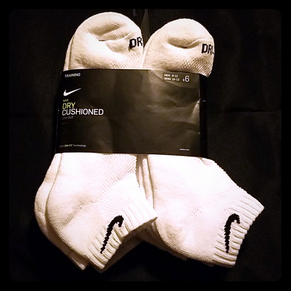 Nike low cut socks